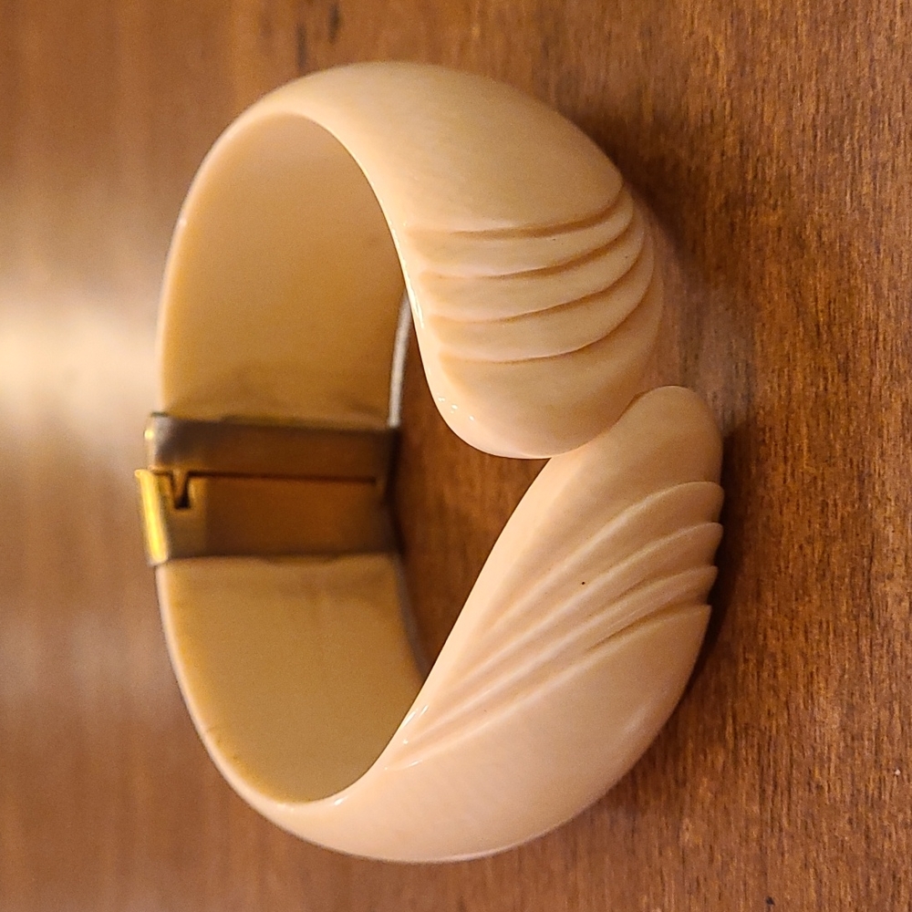 Ivory Bracelet